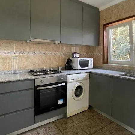 3-Bed - Sleeps 6 - Private Pool - Aircon - Pets * Terras de Bouro